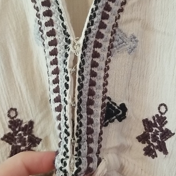 Tan tunic - Picture 2 of 5